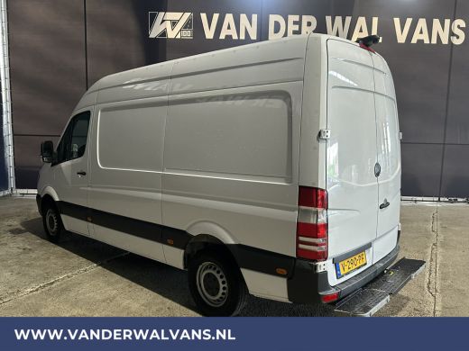 Mercedes Sprinter 316 CDI 164pk L2H2 Euro6 Airco | 2800kg trekhaak | Camera | Cruisecontrol Parkeersensoren, multif... ActivLease financial lease