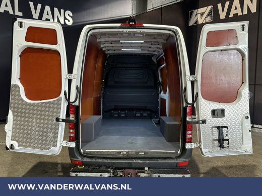 Mercedes Sprinter 316 CDI 164pk L2H2 Euro6 Airco | 2800kg trekhaak | Camera | Cruisecontrol Parkeersensoren, multif... ActivLease financial lease