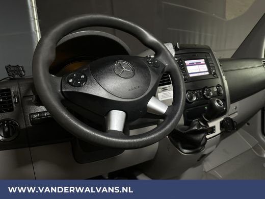 Mercedes Sprinter 316 CDI 164pk L2H2 Euro6 Airco | 2800kg trekhaak | Camera | Cruisecontrol Parkeersensoren, multif... ActivLease financial lease