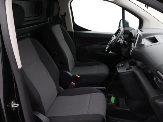 Opel Combo 1.5D 130 PK AUT. INNOVATION | APPLE CARPLAY | CAMERA | CRUISE ActivLease financial lease