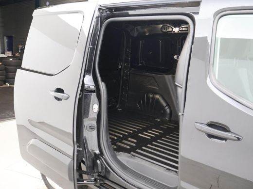 Opel Combo 1.5D 130 PK AUT. INNOVATION | APPLE CARPLAY | CAMERA | CRUISE ActivLease financial lease