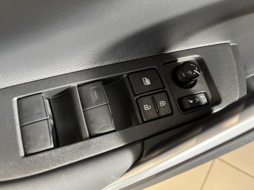 Toyota Corolla Cross Hybrid 140 Style | Premium Pack | Nieuw te bestellen! | ActivLease financial lease
