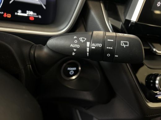 Toyota Corolla Cross Hybrid 200 Style ActivLease financial lease
