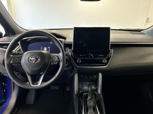 Toyota Corolla Cross Hybrid 200 Style ActivLease financial lease