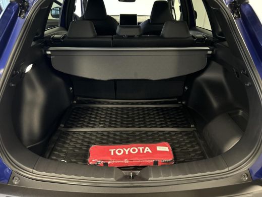 Toyota Corolla Cross Hybrid 200 Style ActivLease financial lease