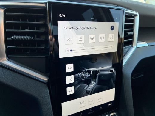 Volkswagen Amarok Plus Cabine 3.0 TDI V6 240 pk Automaat 4x4 | Style | Rolbeugel | Trekhaak | 360 Camera | ACC | In... ActivLease financial lease