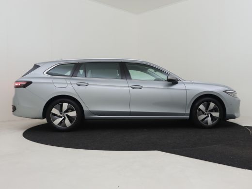 Volkswagen Passat Variant 1.5 eTSI 150pk 7-DSG | 1e eigenaar | Adaptief cruise control | Dodehoekdetectie | ERGO Ac... ActivLease financial lease