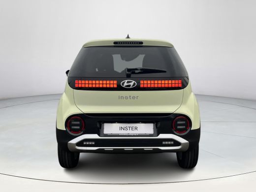 Hyundai Inster Pulse 49 kWh | Getoonde actieprijs is incl. lopenede actie's | Nu in de showroom in Helmond! | 37... ActivLease financial lease