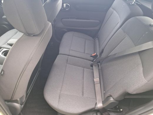 Hyundai Inster Pulse 49 kWh | Winterpack | Stoel/stuur verwarming | Achteruitrij camera | lichtmetalen velgen | ActivLease financial lease