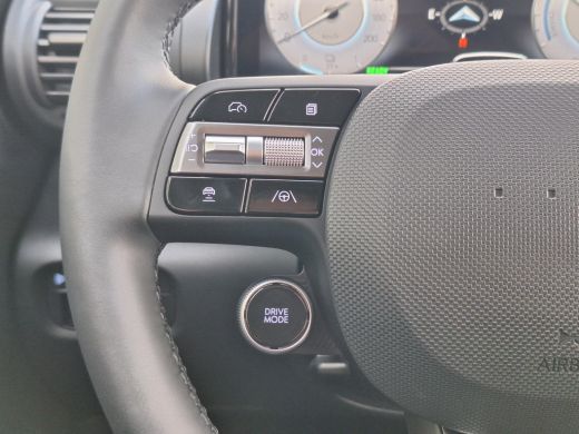 Hyundai Inster Pulse 49 kWh | Winterpack | Stoel/stuur verwarming | Achteruitrij camera | lichtmetalen velgen | ActivLease financial lease
