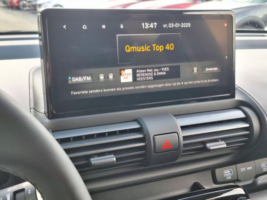 Hyundai Inster Pulse 49 kWh | Winterpack | Stoel/stuur verwarming | Achteruitrij camera | lichtmetalen velgen | ActivLease financial lease