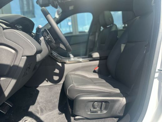 Land Rover Range Rover Velar P400e AWD Dynamic Limited Edition PHEV | Schuif -/ Kanteldak | Cold Climate Pack | Ostuni White M... ActivLease financial lease