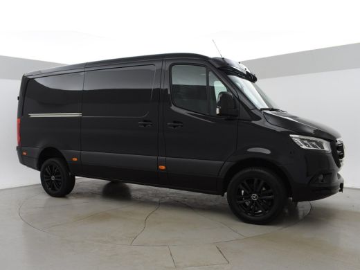 Mercedes Sprinter 319 3.0 CDI V6 190 PK AUT. L2H1 + 3500 KG TREKHAAK Mercedes-Benz Sprinter 319 3.0 CDI V9 190 PK A... ActivLease financial lease