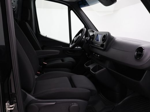 Mercedes Sprinter 319 3.0 CDI V6 190 PK AUT. L2H1 + 3500 KG TREKHAAK Mercedes-Benz Sprinter 319 3.0 CDI V9 190 PK A... ActivLease financial lease