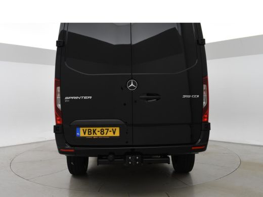 Mercedes Sprinter 319 3.0 CDI V6 190 PK AUT. L2H1 + 3500 KG TREKHAAK Mercedes-Benz Sprinter 319 3.0 CDI V9 190 PK A... ActivLease financial lease