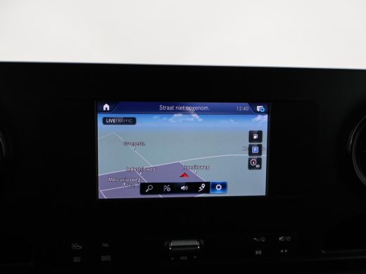 Mercedes Sprinter 319 3.0 CDI V6 190 PK AUT. L2H1 + 3500 KG TREKHAAK Mercedes-Benz Sprinter 319 3.0 CDI V9 190 PK A... ActivLease financial lease
