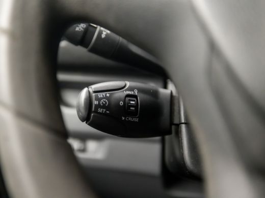 Peugeot Expert 231C 2.0 BlueHDI 120 Pro (SCHERM, LM VELGEN, LEDER, CRUISE, NIEUWE APK, BLUETOOTH, ELEK RAMEN, NI... ActivLease financial lease