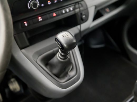 Peugeot Expert 231C 2.0 BlueHDI 120 Pro (SCHERM, LM VELGEN, LEDER, CRUISE, NIEUWE APK, BLUETOOTH, ELEK RAMEN, NI... ActivLease financial lease