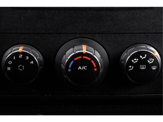 Renault Master 2.3 dCi Bakwagen met laadklep (1000 KG) | Dubbellucht | Euro 6 | 164 PK | Cruise | Airco | Navigatie ActivLease financial lease