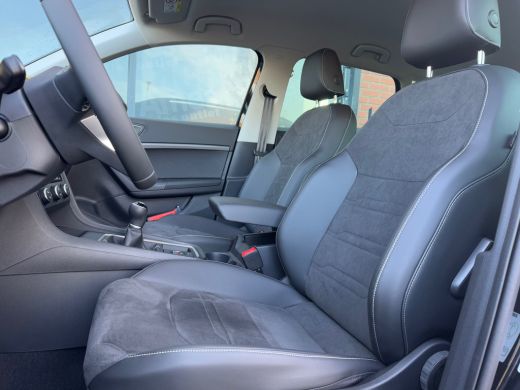 Seat Ateca 1.0 TSI 110pk Style Business Intense | Stoel- en stuurverwarming | Achteruitrijcamera | Navigatie ActivLease financial lease