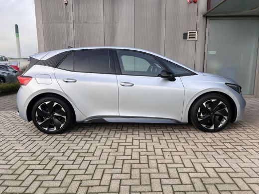 Seat Born Performance 63 kWh | 360 graden camera | Sennheiser | Stoelverwarming ActivLease financial lease