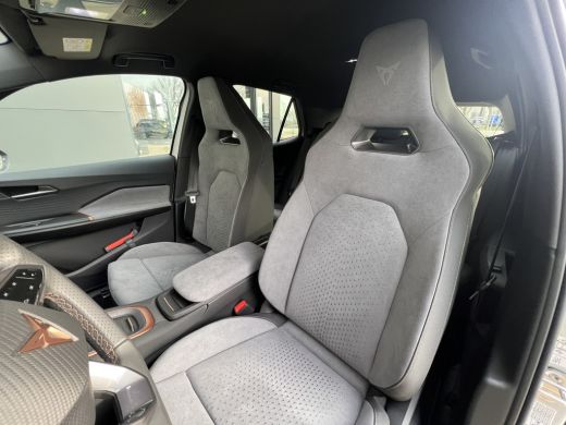 Seat Born Performance 63 kWh | 360 graden camera | Sennheiser | Stoelverwarming ActivLease financial lease