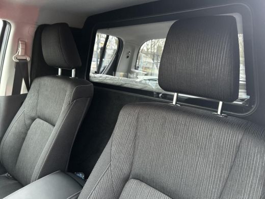Toyota Hilux 2.4 D-4D Double Cab Professional Van |Inclusief Trekhaak & Bedliner kunststof| ActivLease financial lease