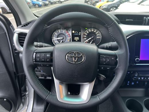 Toyota Hilux 2.4 D-4D Double Cab Professional Van |Inclusief Trekhaak & Bedliner kunststof| ActivLease financial lease