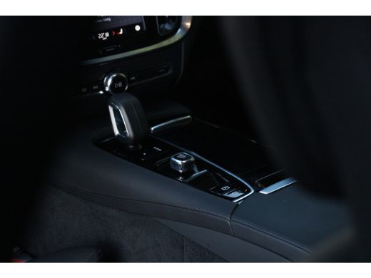Volvo  V60 2.0 T6 Recharge AWD Plus Dark | Stuur/stoelverwarming | Adaptieve Cruise met Stuurhulp | Memory S... ActivLease financial lease