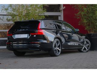 Volvo  V60 2.0 T6 Recharge AWD Plus Dark | Stuur/stoelverwarming | Adaptieve Cruise met Stuurhulp | Memory S...