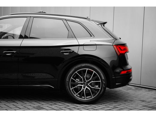Audi Q5 S edition competition | Adaptive air suspension | Adaptive cruise control | Audi virtual cockpit ActivLease financial lease