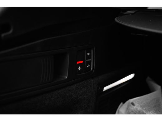 Audi Q5 S edition competition | Adaptive air suspension | Adaptive cruise control | Audi virtual cockpit ActivLease financial lease