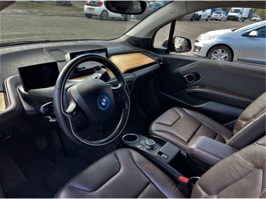 BMW i3 Executive 120Ah 42 kWh/Leder/H-Kardon/W-pomp/Camera/20"/3-fase ActivLease financial lease