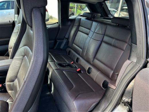 BMW i3 Executive 120Ah 42 kWh/Leder/H-Kardon/W-pomp/Camera/20"/3-fase ActivLease financial lease