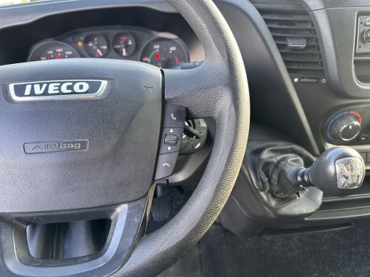 Iveco Daily 35S13V 2.3 352 H2 *REFRIGERATED-COMPARTMENT | AIRCO | CRUISE | AIRPRESSURE-SEAT | 3-PERS * ActivLease financial lease