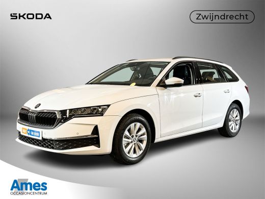 Skoda Octavia Combi 1.5 115pk TSI Selection / DAB - Digitale Radio / Cruise Control / Smartphone integratie met... Skoda Octavia Combi 1.5 115pk TSI Selection / DAB - Digitale Radio / Cruise Control / Smartphone integratie met...