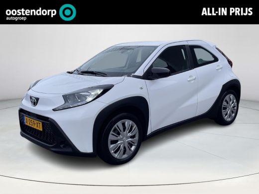 Toyota Aygo X 1.0 VVT-i MT Play **APPLE CARPLAY/ PARKEERCAMERA/ 36 MAANDEN GARANTIE**