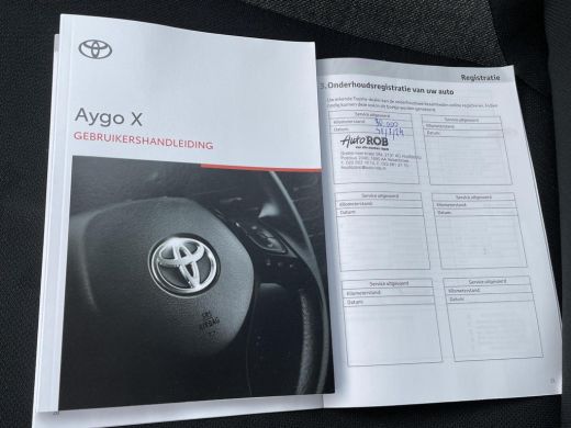 Toyota Aygo X 1.0 VVT-i MT Play **APPLE CARPLAY/ PARKEERCAMERA/ 36 MAANDEN GARANTIE** ActivLease financial lease