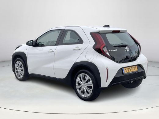 Toyota Aygo X 1.0 VVT-i MT Play **APPLE CARPLAY/ PARKEERCAMERA/ 36 MAANDEN GARANTIE** ActivLease financial lease