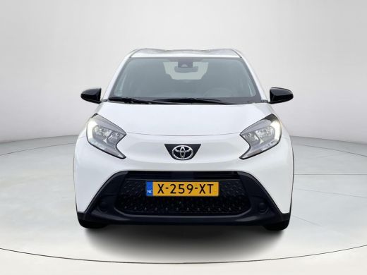 Toyota Aygo X 1.0 VVT-i MT Play **APPLE CARPLAY/ PARKEERCAMERA/ 36 MAANDEN GARANTIE** ActivLease financial lease