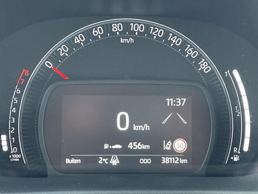 Toyota Aygo X 1.0 VVT-i MT Play **APPLE CARPLAY/ PARKEERCAMERA/ 36 MAANDEN GARANTIE** ActivLease financial lease
