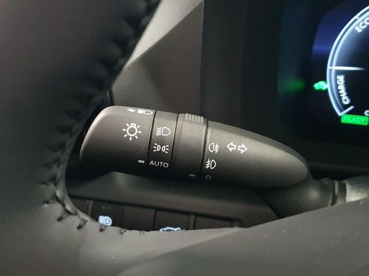 Toyota C-HR 2.0 Plug-in Hybrid 220 First Edition **NIEUWE AUTO/ DIRECT LEVERBAAR** ActivLease financial lease