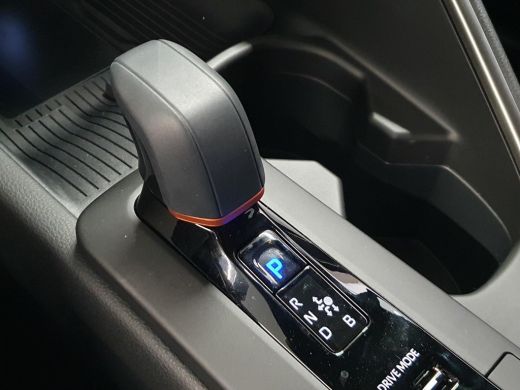 Toyota C-HR 2.0 Plug-in Hybrid 220 First Edition **NIEUWE AUTO/ DIRECT LEVERBAAR** ActivLease financial lease