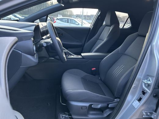 Toyota C-HR 2.0 Plug-in Hybrid 220 First Edition **NIEUWE AUTO/ DIRECT LEVERBAAR** ActivLease financial lease