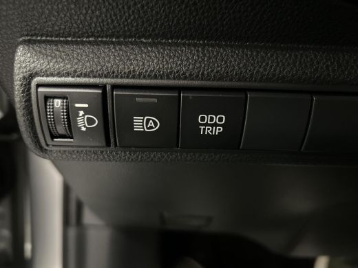 Toyota Corolla Touring Sports Hybrid 140 Active ActivLease financial lease