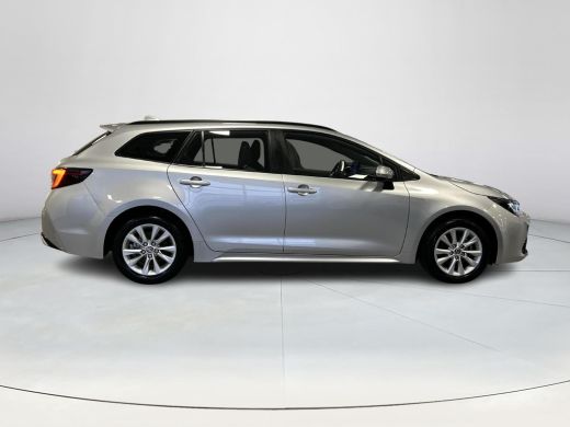 Toyota Corolla Touring Sports Hybrid 140 Active ActivLease financial lease