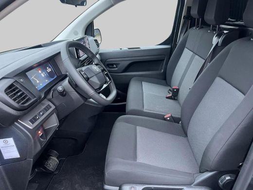 Toyota ProAce Long Worker 2.0 D-4D Professional 3zits | NIEUWE AUTO | Geheel rijklaarprijs | DIRECT RIJDEN | ActivLease financial lease