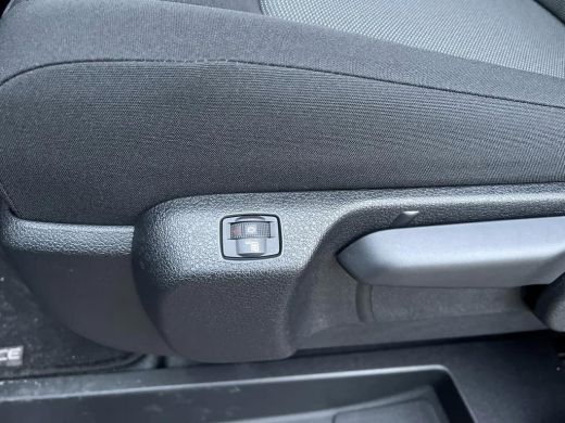 Toyota ProAce Long Worker 2.0 D-4D Professional 3zits | NIEUWE AUTO | Geheel rijklaarprijs | DIRECT RIJDEN | ActivLease financial lease