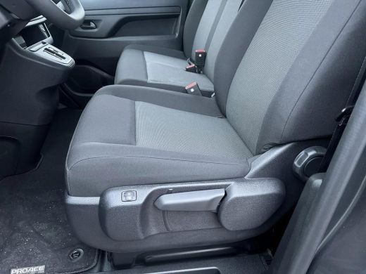 Toyota ProAce Long Worker 2.0 D-4D Professional 3zits | NIEUWE AUTO | Geheel rijklaarprijs | DIRECT RIJDEN | ActivLease financial lease