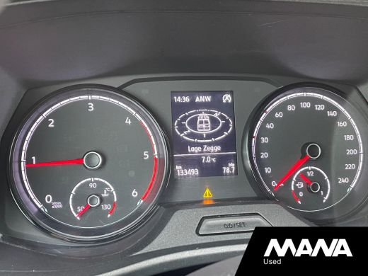 Volkswagen Transporter 2.0 TDI L2H1 28 110PK Sensoren Airco Navi Cruise Car-Play ActivLease financial lease